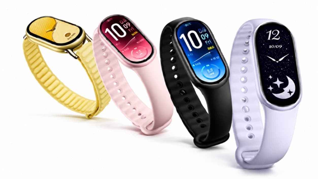 Xiaomi Smart Band 11 fitness tracker with a 1.72-inch AMOLED display