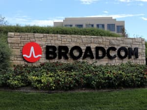 Apple Commits Over $30 Billion to Broadcom to Make 15 Billion US Chips by 2031