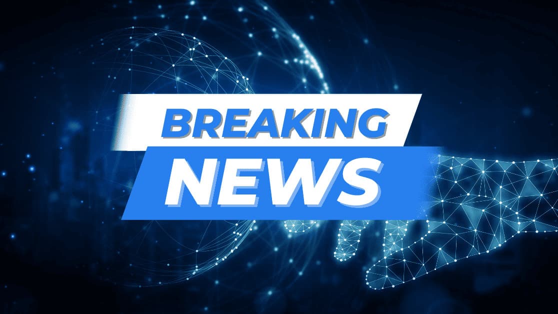 Breaking news graphic for a report on the Supreme Court petition over the Discord block